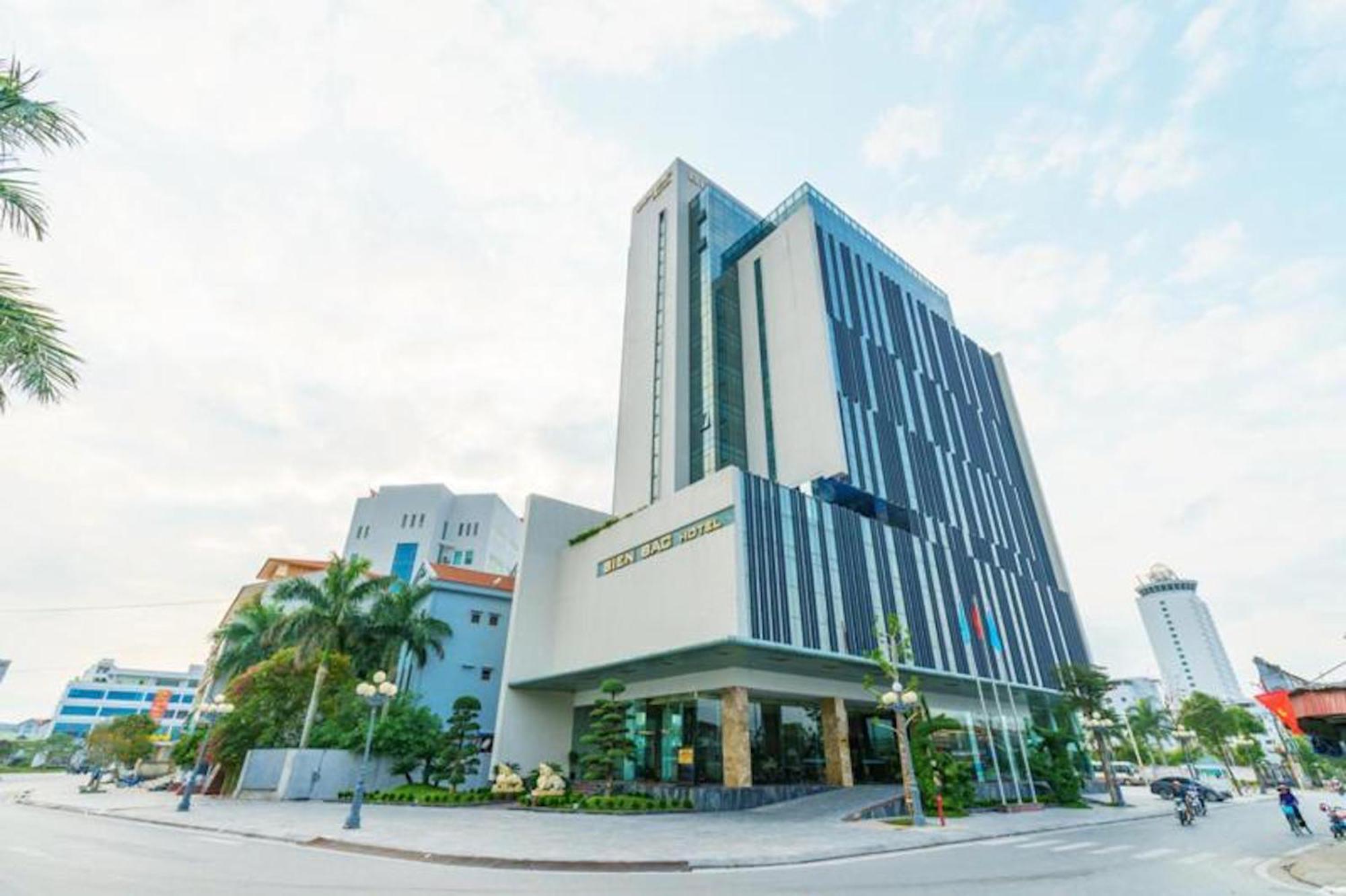 โรงแรมเบียน บัค Mong Cai ภายนอก รูปภาพ